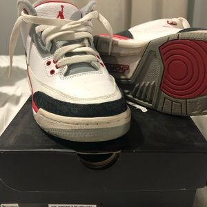 Jordan retro 3s